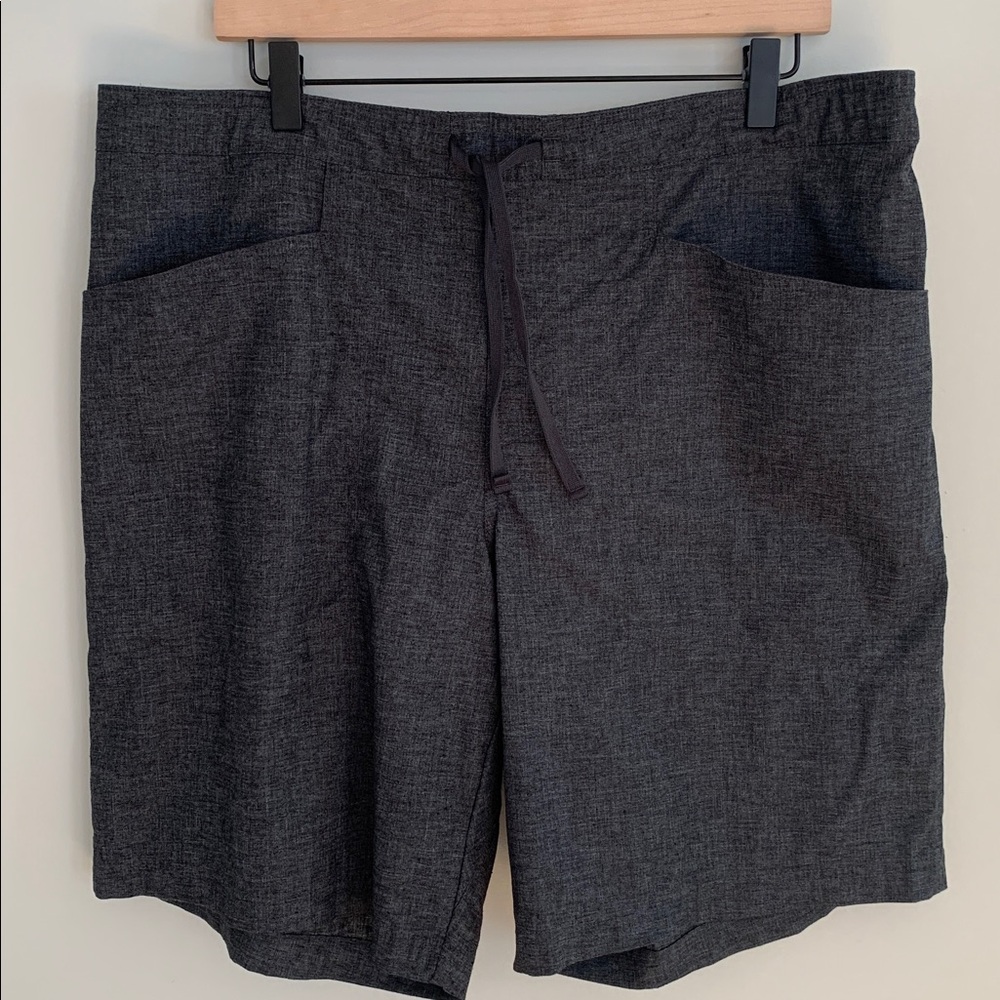 Patagonia Men’s Hampi Rock Hemp Blend Shorts Size 38 Charcoal Grey Style 82945